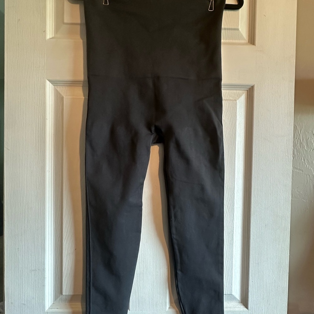 Gray High-Waist compression Leggings